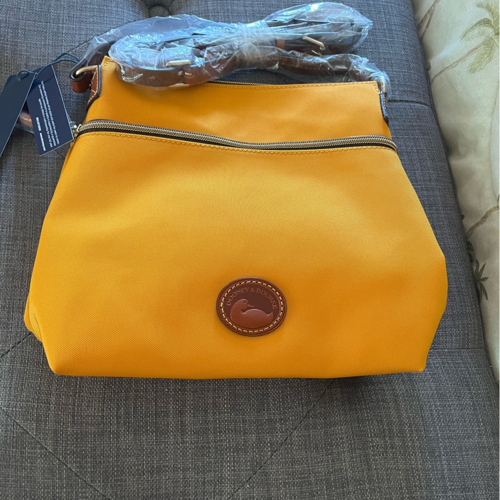 Dooney and Bourke Crossbody bag